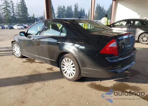 2010 Ford Fusion Hybrid из США, поврежденный, VIN 3FADP0L38AR137004